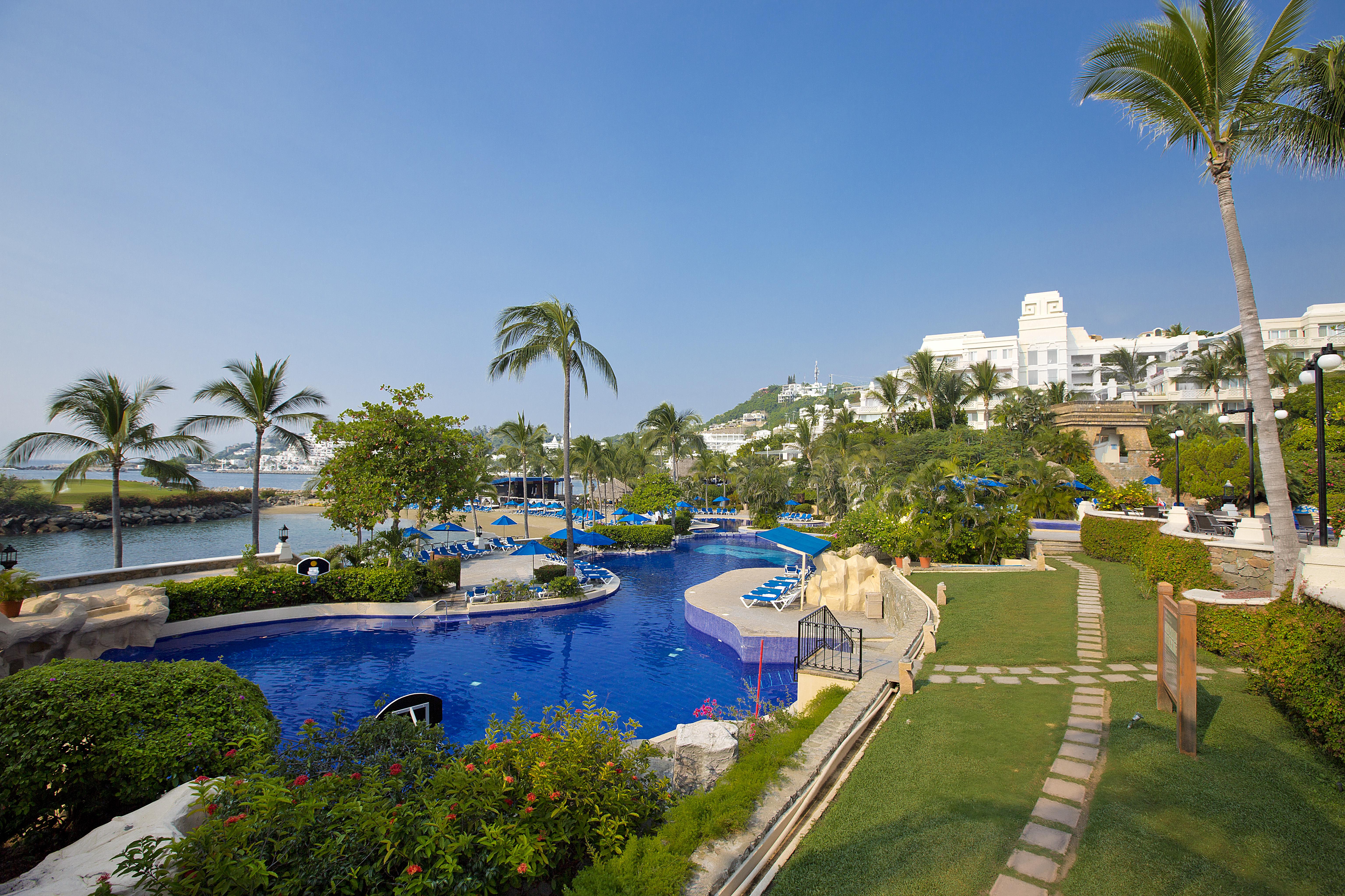 Barcelo Karmina Hotell Manzanillo Exteriör bild The Royal Island Resort and Spa