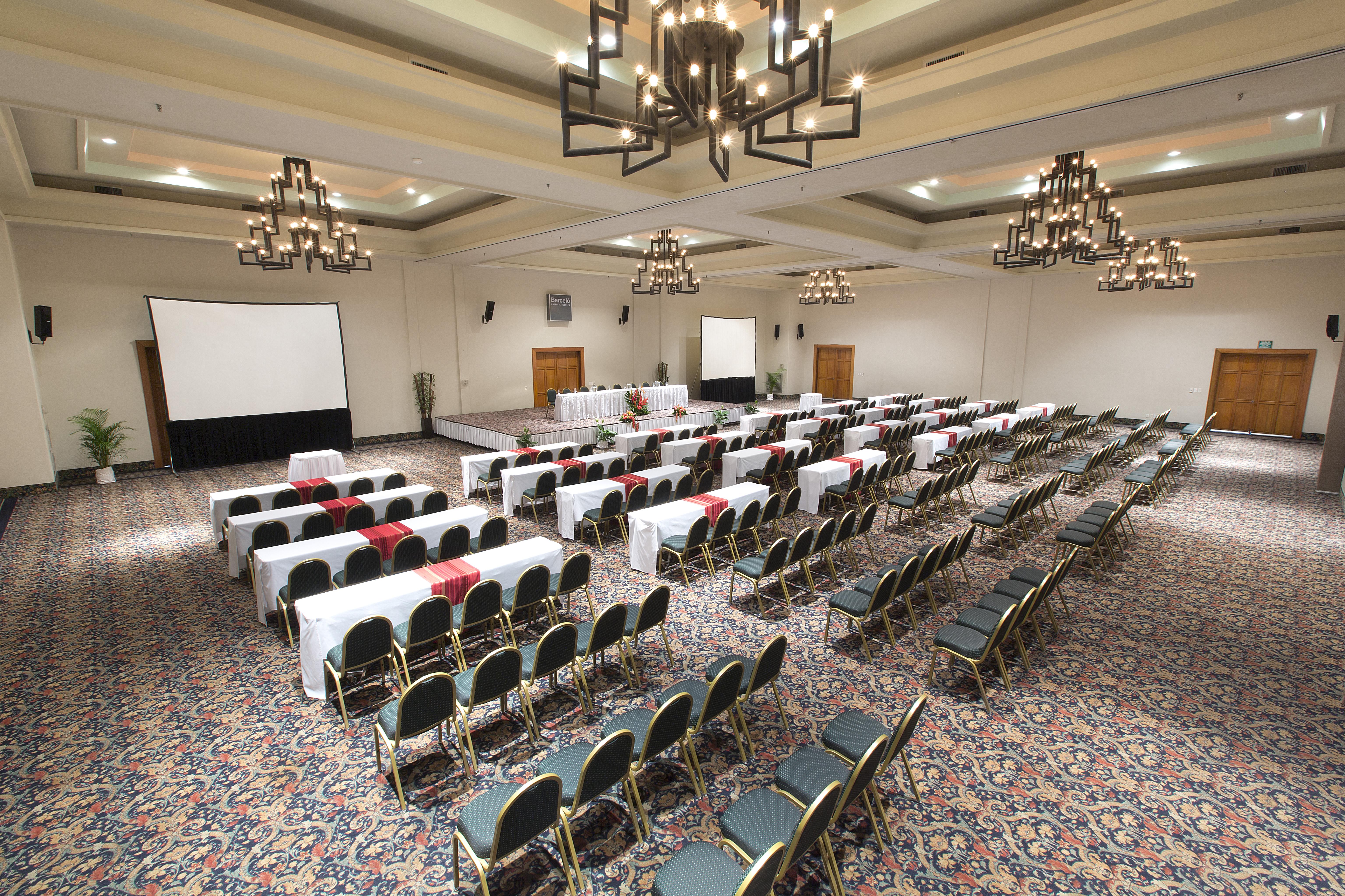 Barcelo Karmina Hotell Manzanillo Exteriör bild The ballroom at the hotel