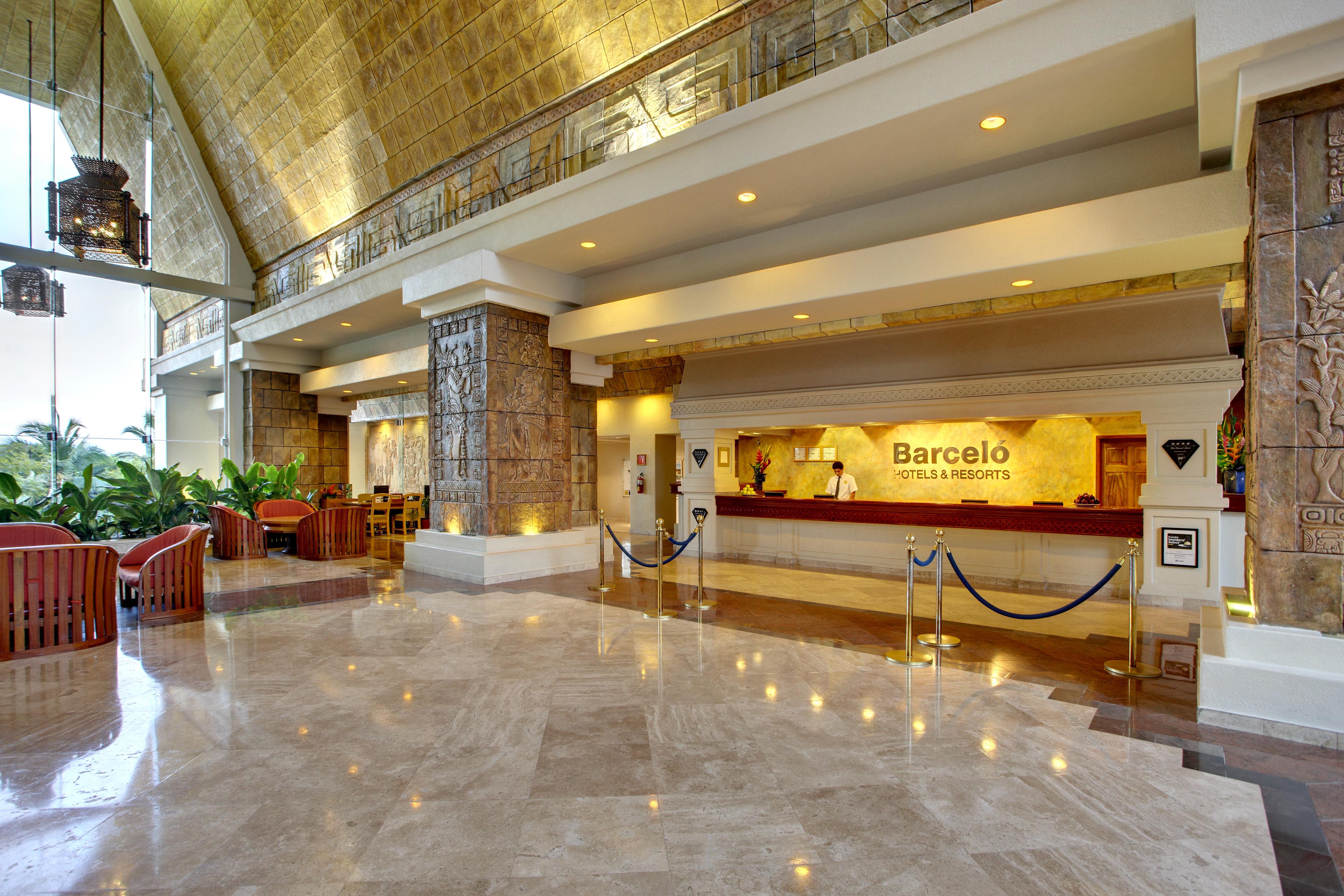 Barcelo Karmina Hotell Manzanillo Exteriör bild Lobby